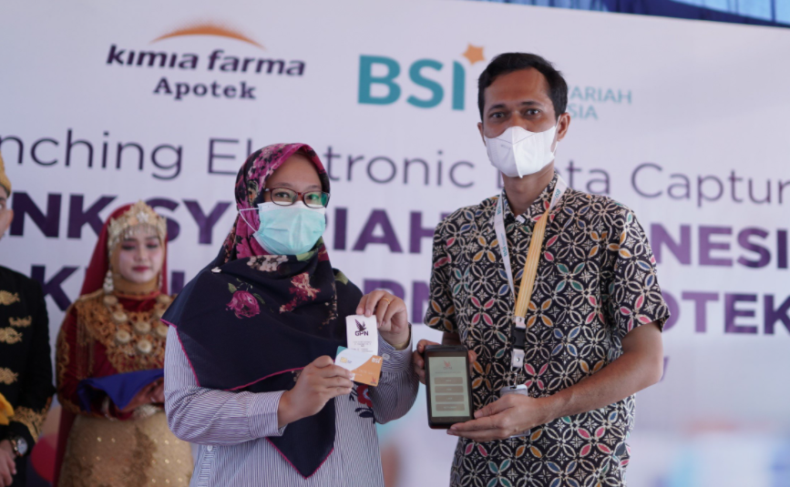 Gandeng Kimia Farma, BSI Luncurkan Penggunaan EDC di Aceh