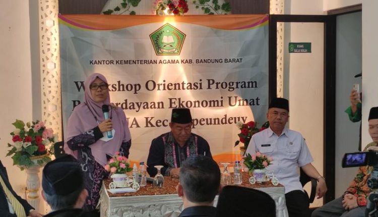Upayakan Perbaiki Ekonomi Keluarga, Kemenag Resmikan KUA Percontohan Ekonomi Umat