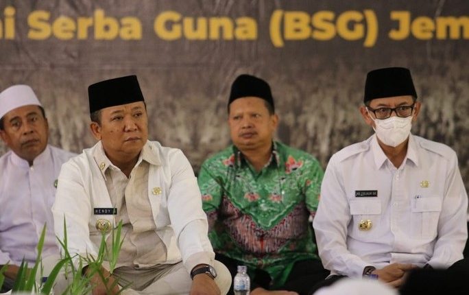 Jamaah Berangkat ke Tanah Suci, Bupati Jember Ingatkan Jaga Kesehatan