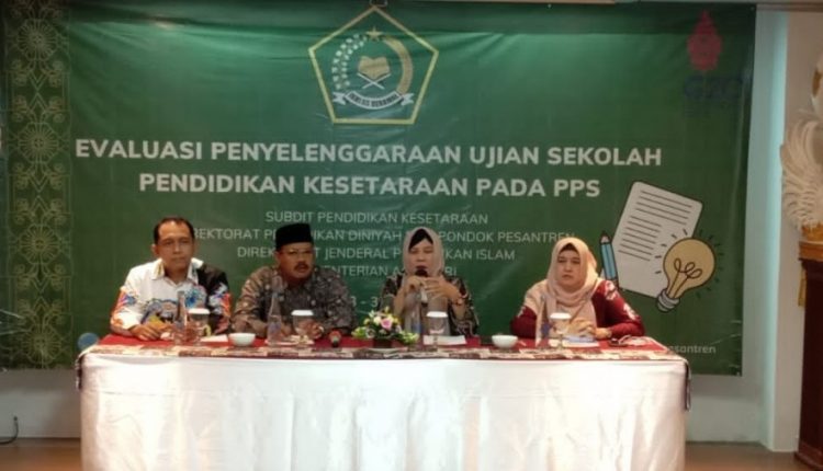 Kemenag Evaluasi Sistem Ujian Pendidikan Kesetaraan Pesantren Salafiyah