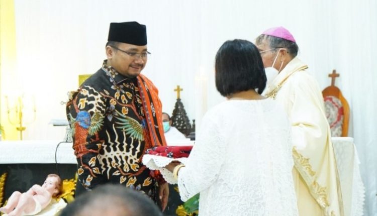 Pesan Menag di Hari Natal: Jaga Damai, Tetap Sederhana dan Penuh Makna